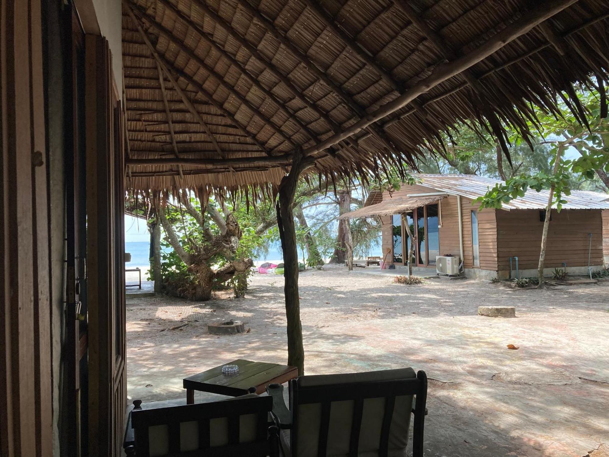 Hotel Ailay Koh Phayam Exterior foto