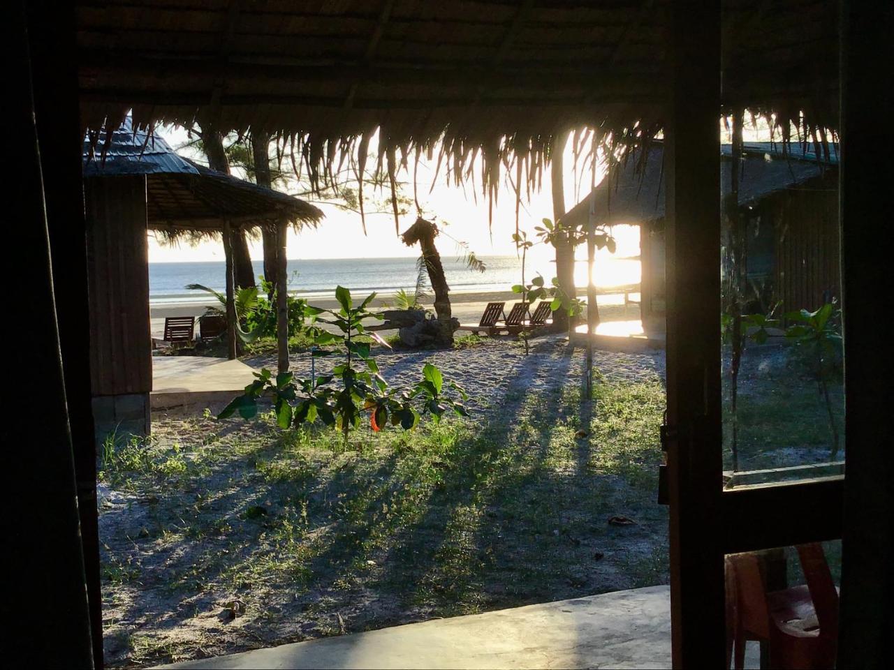 Hotel Ailay Koh Phayam Exterior foto